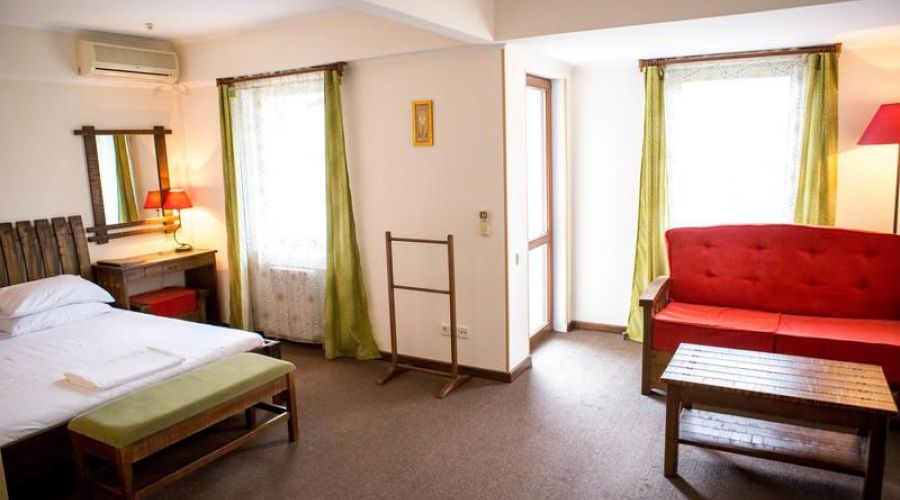 Студия Делюкс