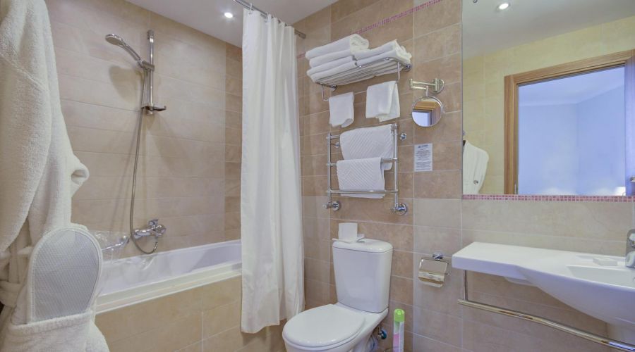 Стандартный двухкомнатный номер DBL2 (главный корпус)