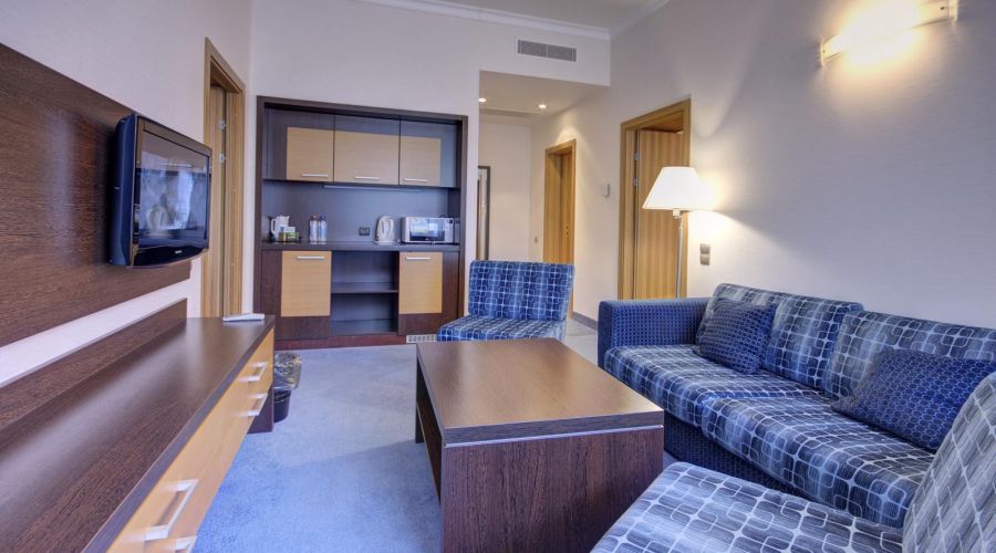 Стандартный трехкомнатный “Апартамент”