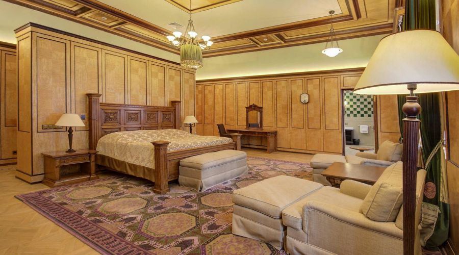 Трехкомнатный двухместный Апартамент Сталинский (дача № 1)