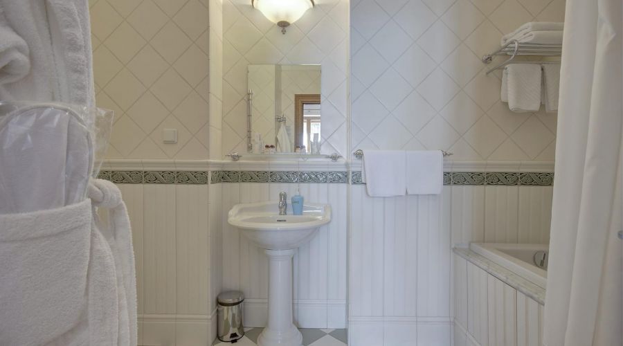 Двухкомнатный двухместный LUX улучшенный (дача № 2)