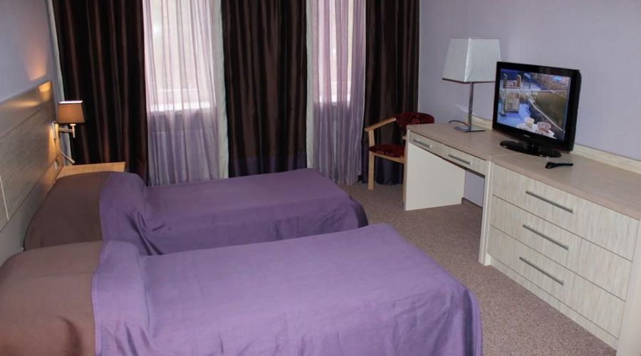 Стандартный трехкомнатный четырехместный LUX (дача № 3)