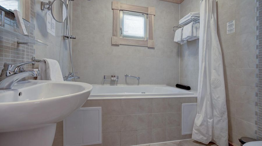 Коттедж №6 - Трехкомнатный двухместный номер улучшенный