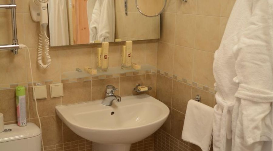 Коттедж №7 - Двухкомнатный двухместный номер стандартный