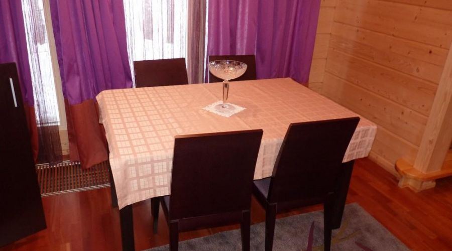 Коттедж №8 - Четырехкомнатный двухместный номер улучшенный