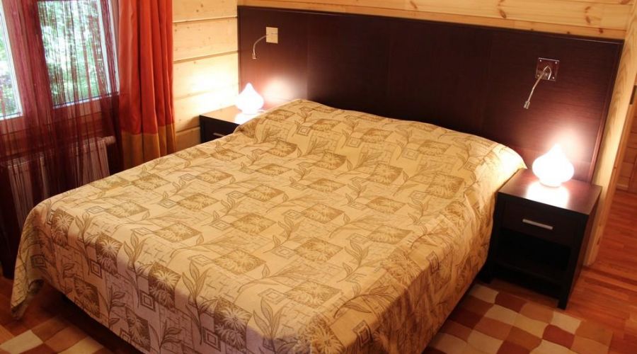 Коттедж №14 - Двухкомнатный двухместный номер стандартный