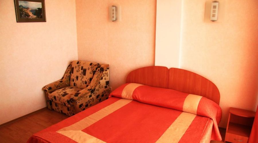 однокомнатный двухместный 2 этаж ("АВРОРА")