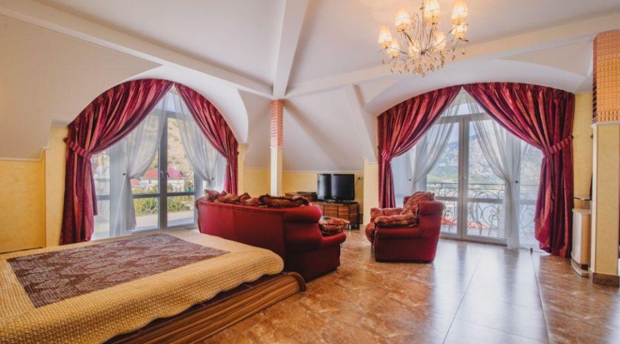 Люкс Студия