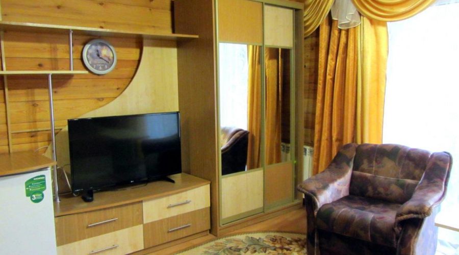 4-х местный 2-комнатный номер в коттедже №1 (family room)