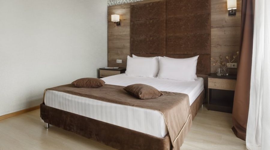 Стандартный 2-местный (с видом на бассейн)