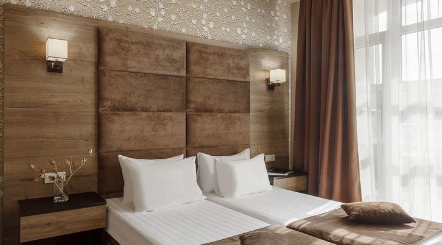 Стандартный 2-местный (с видом на бассейн)