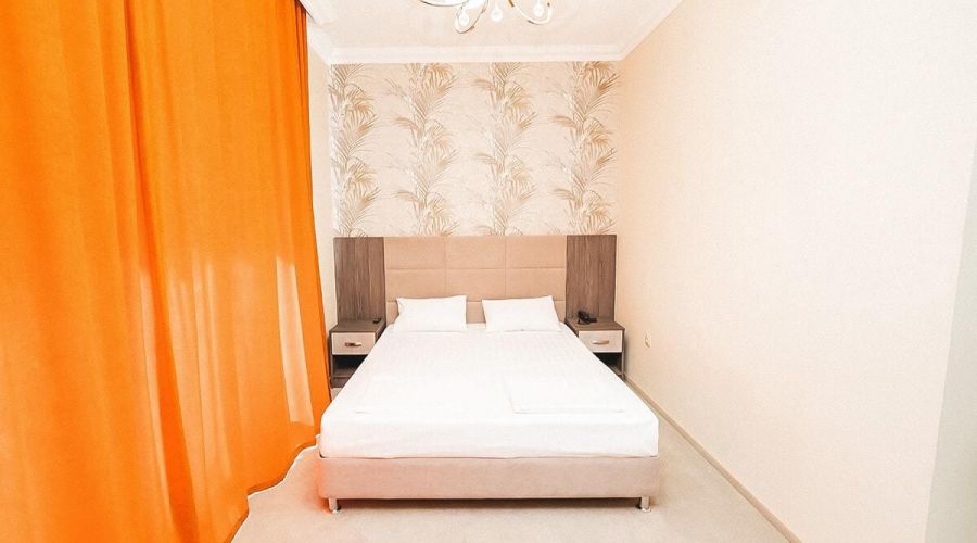 Стандарт с видом на площадь