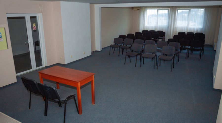 Конференц зал