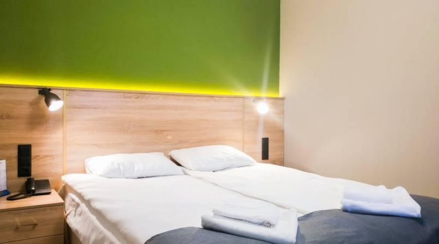 Джуниор Сюит