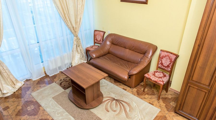 Люкс с балконом