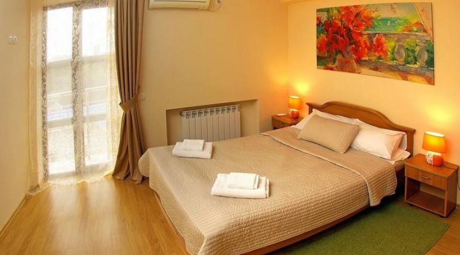 Апартаменты без вида на море (3-х комнатный)