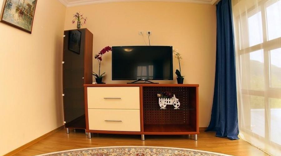 Апартаменты без вида на море (3-х комнатный)