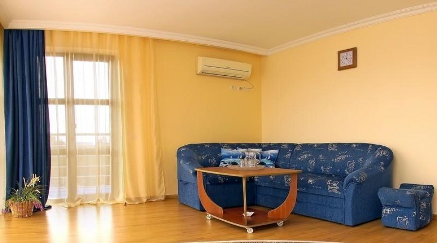 Апартаменты без вида на море (3-х комнатный)