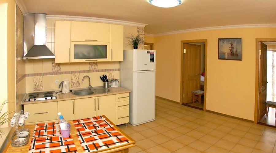 Апартаменты без вида на море (3-х комнатный)