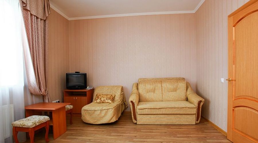 Полулюкс 2-местный (с видом на море)