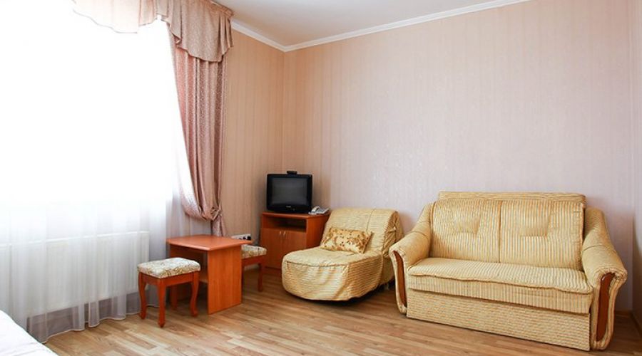 Полулюкс 2-местный (с видом на море)