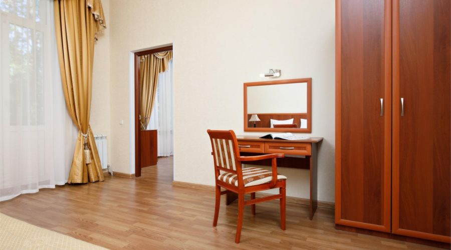 Люкс 2-местный 2-комнатный (в коттедже корпус 4,5)