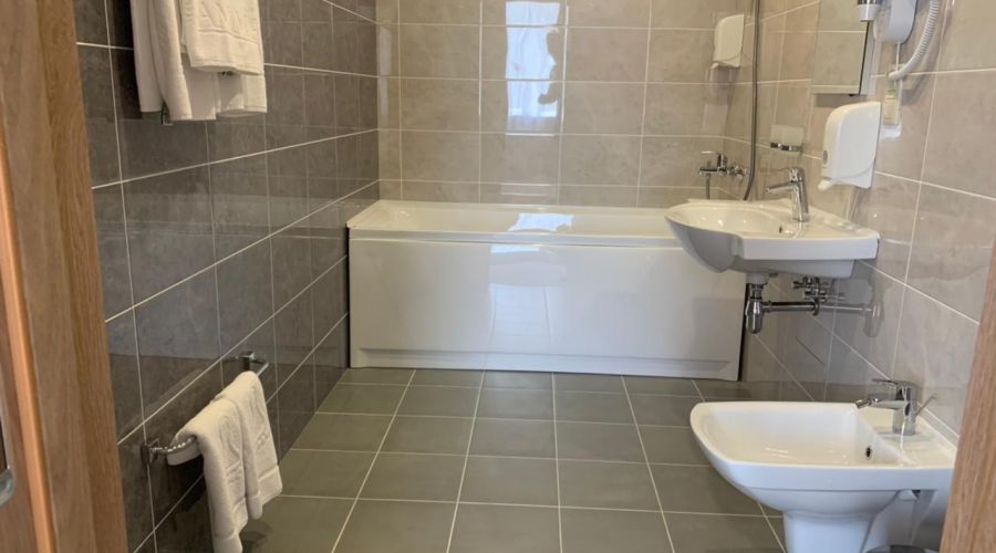 Люкс 2-местный 2-комнатный (корпус Центральный)