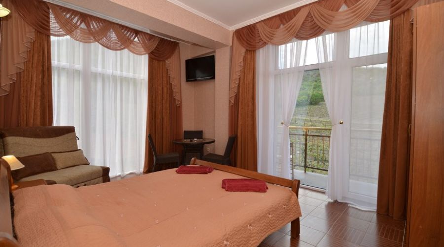 Номер "полулюкс" 2-комнатный