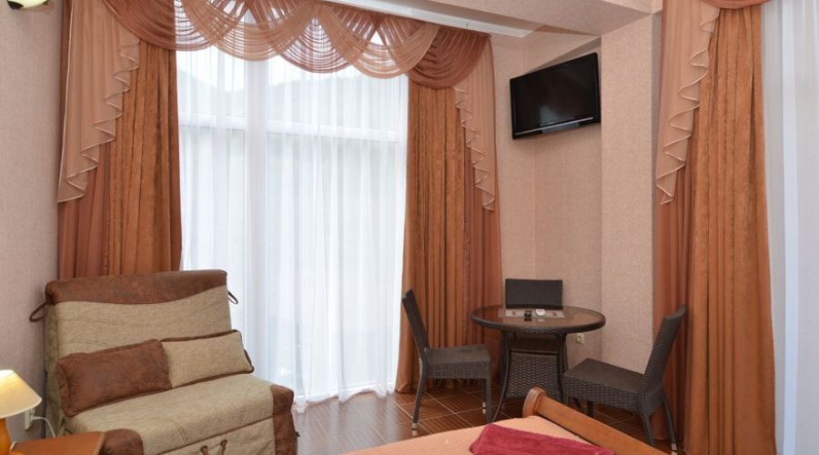 Номер "полулюкс" 2-комнатный