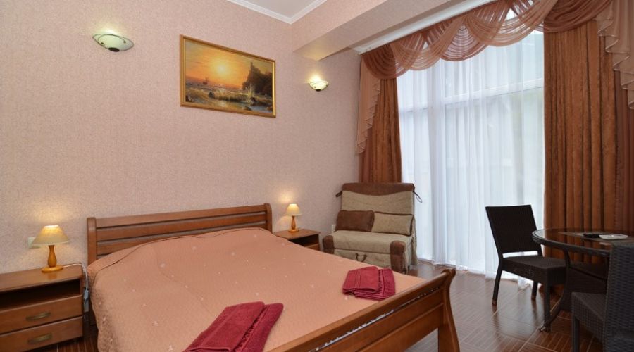 Номер "полулюкс" 2-комнатный