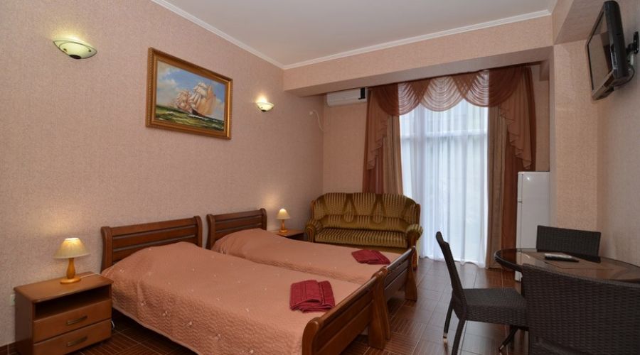 Номер "полулюкс" 2-комнатный