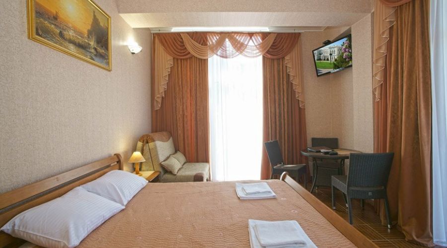 Номер "полулюкс" 2-комнатный