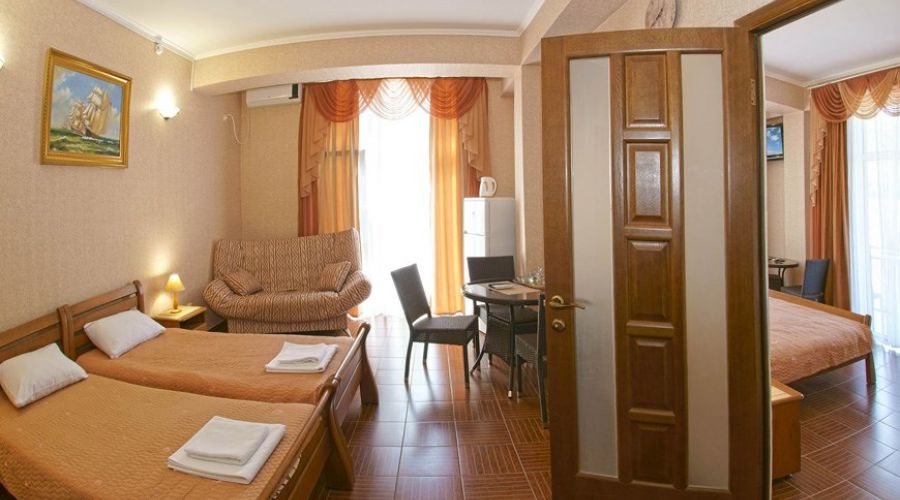 Номер "полулюкс" 2-комнатный