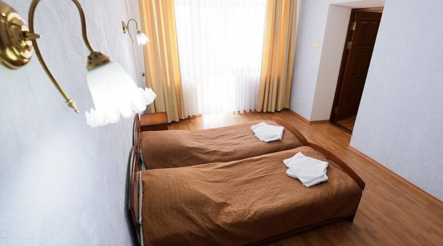 Джуниор Сюит 2-местный 3-комнатный (корпус №5)