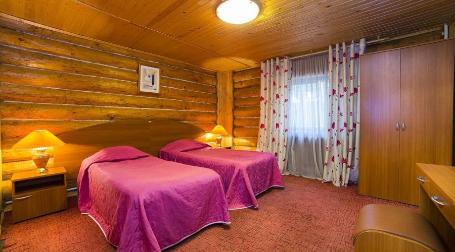 Восьмиместный коттедж 46