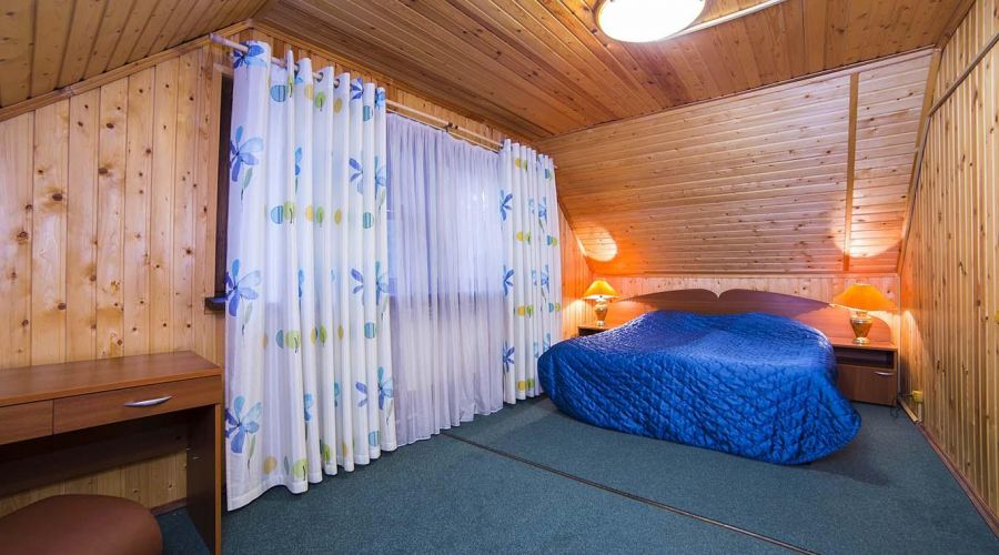 Восьмиместный коттедж 46