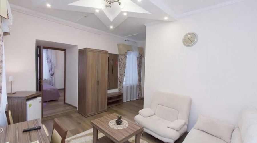 Люкс 2-местный 2-комнатный (7 корпус)