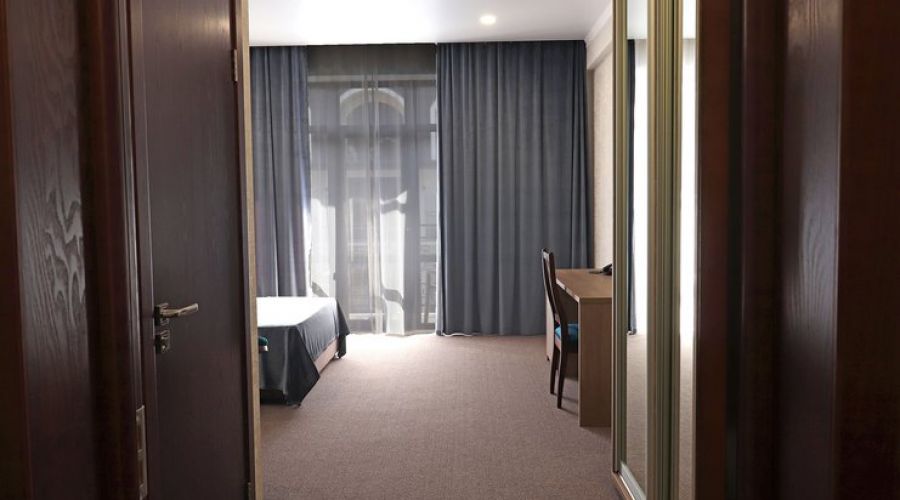 Люкс 2-местный (с балконом)