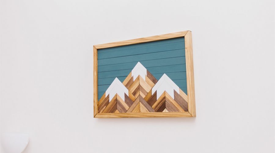 Большой дом на берегу