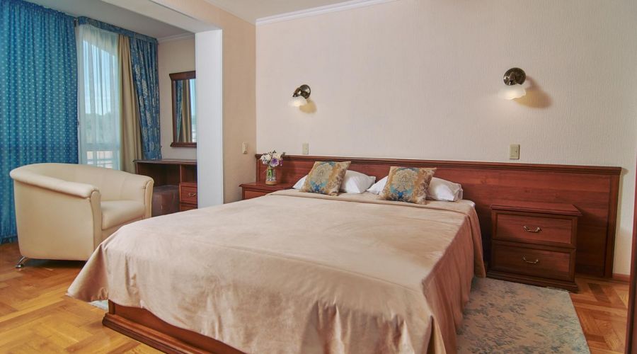 Люкс повышенной комфортности (2-комнатный 2-местный)