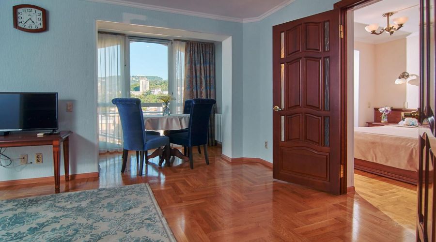 Люкс повышенной комфортности (2-комнатный 2-местный)