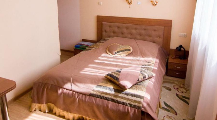 2-Х КОМНАТНЫЙ НОМЕР С 2-Х СПАЛЬНОЙ КРОВАТЬЮ (КИНГ САЙЗ ЛЮКС)