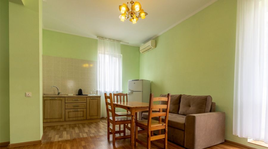 Апартаменты 3хкомн с балконом