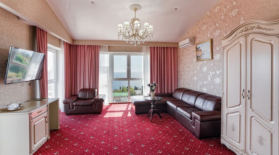 Люкс  с балконом