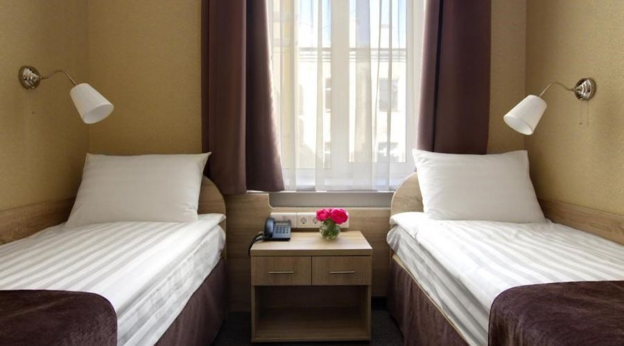 Стандартная комната с двумя кроватями