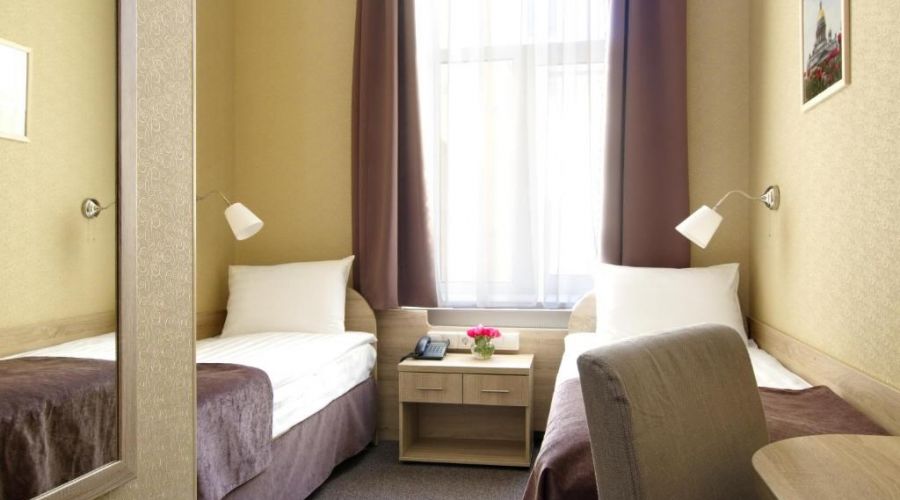 Стандартная комната с двумя кроватями