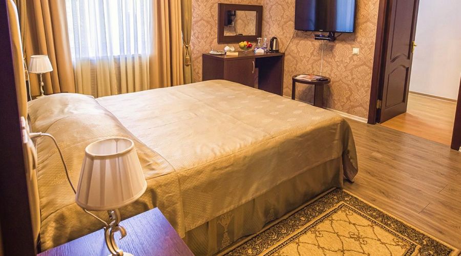 Двухместный двухкомнатный Люкс (Вилла Герман)