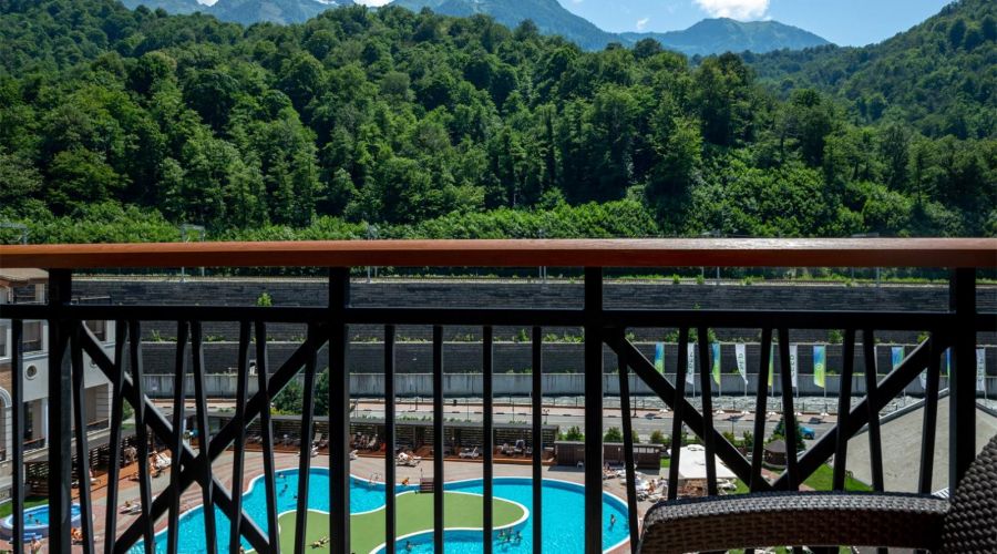 Делюкс с видом на горы с двумя раздельными кроватями