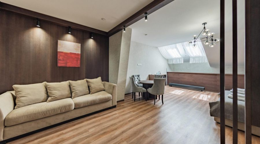 Студия Делюкс