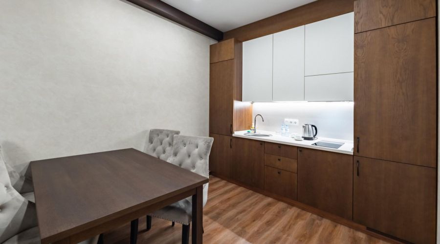 Студия Делюкс